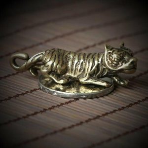 Figurines & Miniatures | Tiger Statue Eye-Catching Well Carved Animal Shape Beauty Art Craft Small Ornament For Office Figurines & Miniatures as the picture