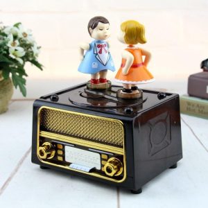 Music Boxes | Couple Kiss Music Box Birthday Gift Party Supply Music Box Diy Radio Shape Antique Carved Musical Box Music Boxes Music Boxes